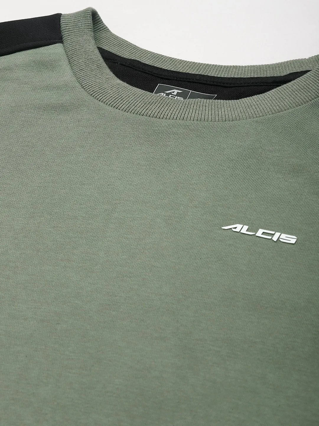Alcis Men Olive Green Solid Sweatshirt