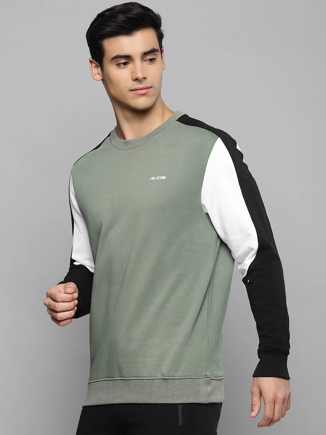 Alcis Men Olive Green Solid Sweatshirt