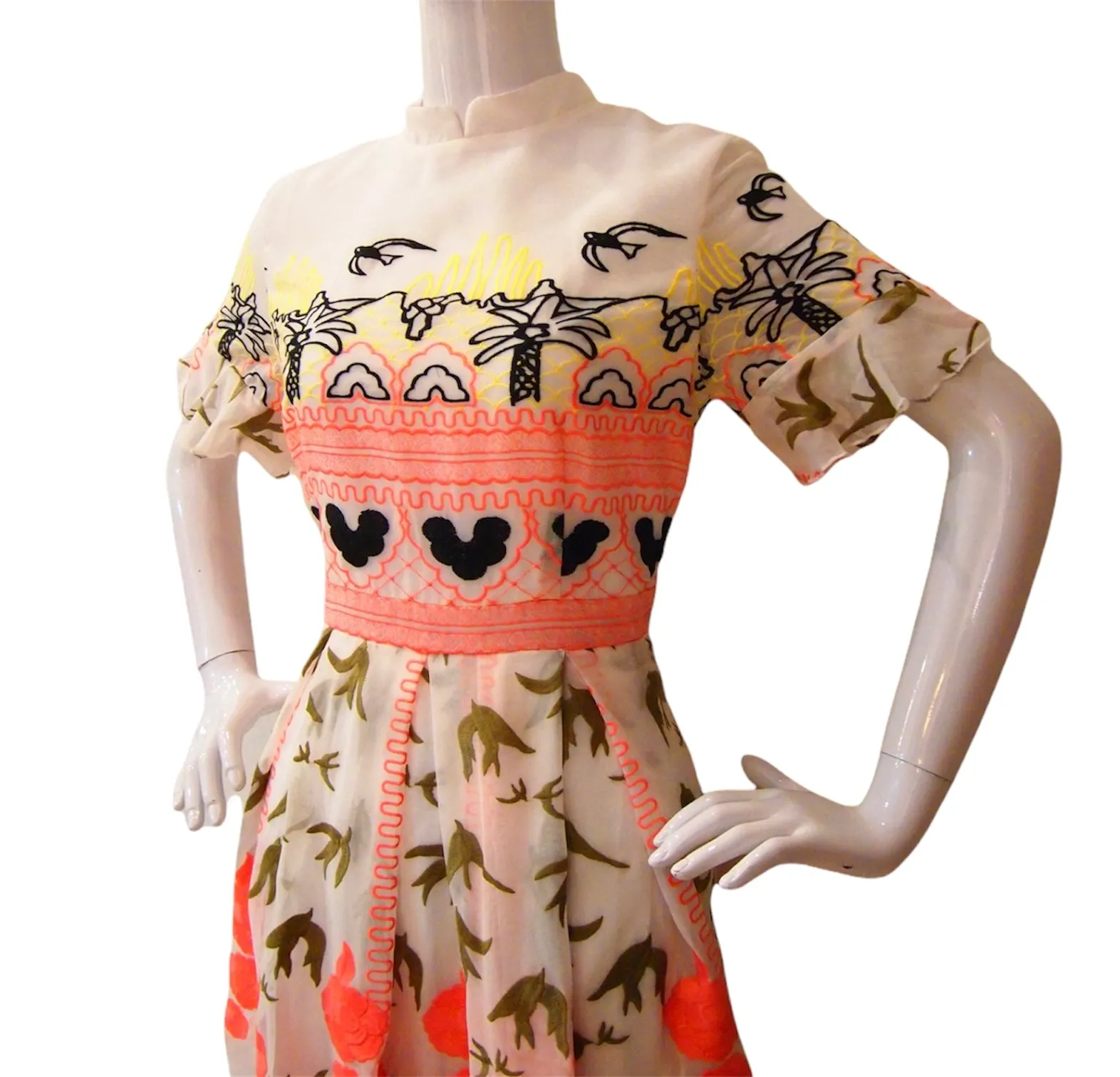 BEACHSCAPE COTTON LACE MODERN CHEONGSAM