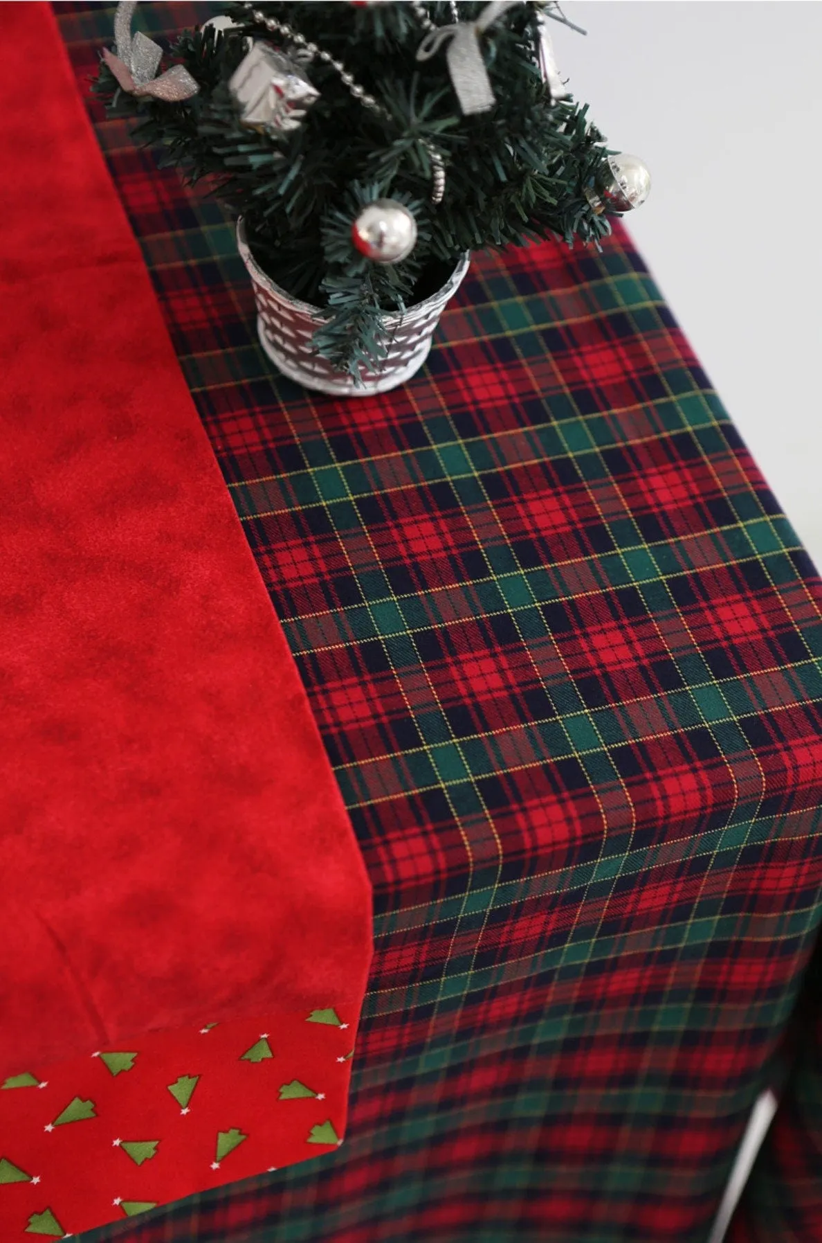 Brushed Cotton Red Green Plaid Christmas Fabric - Quality Korean Christmas Checkered Fabric - By the Yard /45679