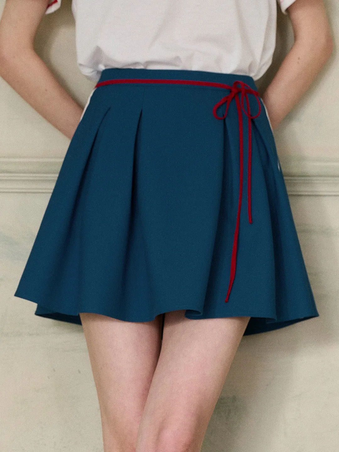 【Final Sale】Hadlee Cute Contrasting Lace-up Pleated A-Line Skirt