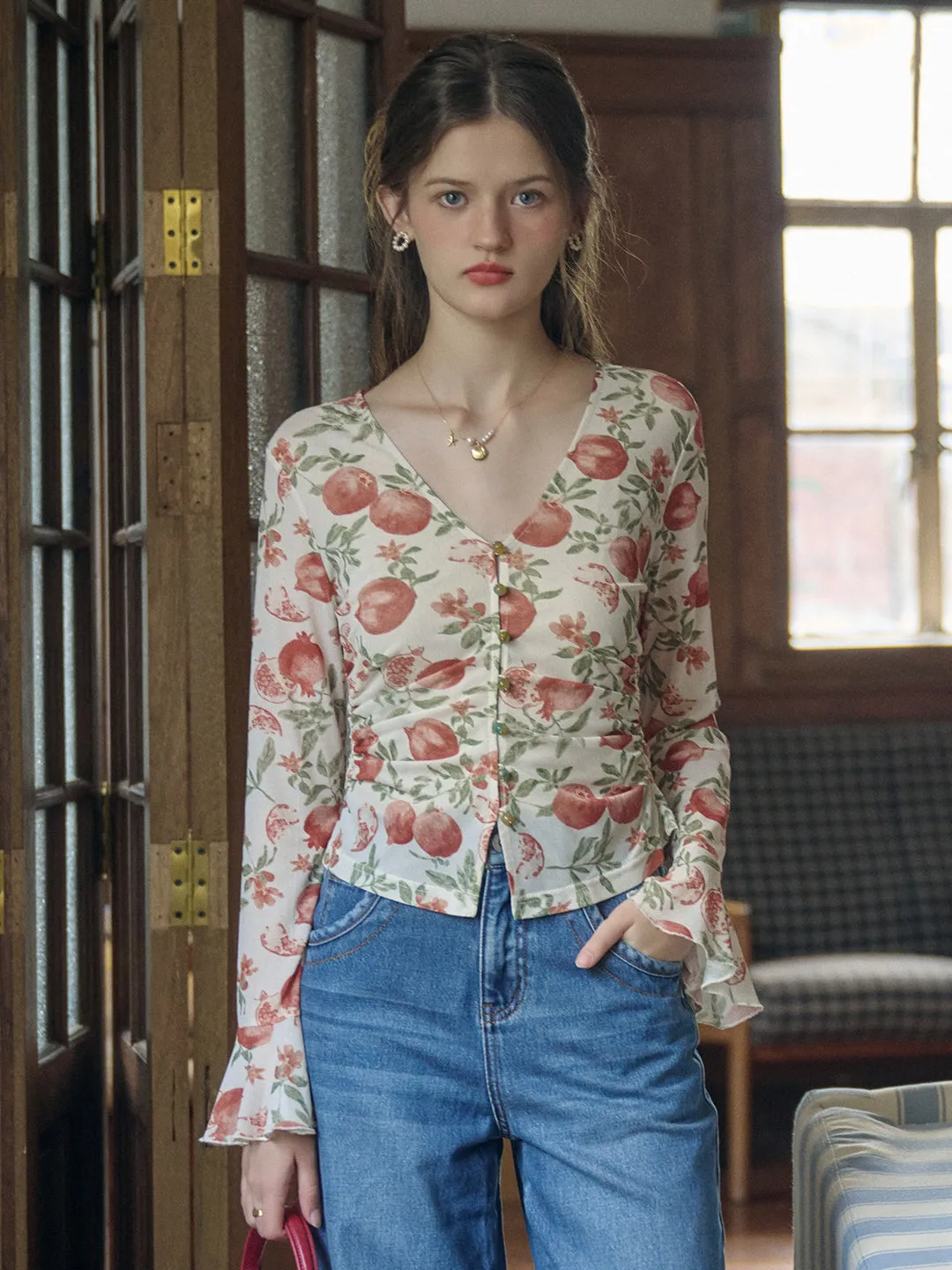【Final Sale】Juliette V-Neck Guava Pattern Blouse