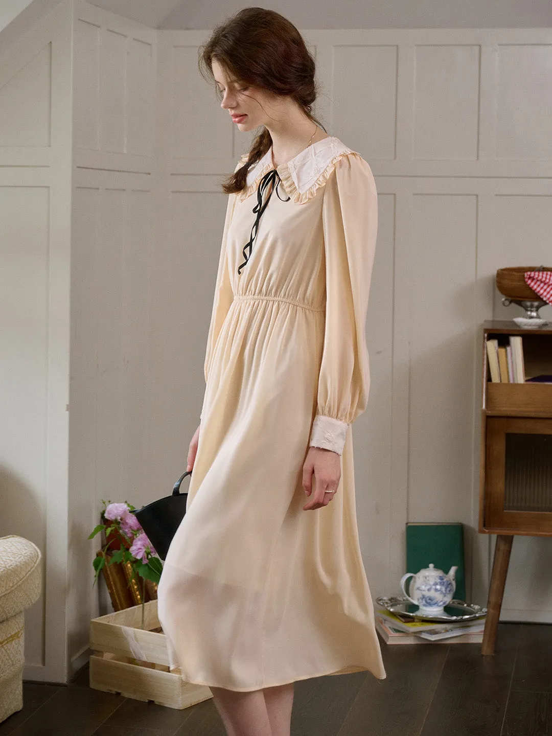 【Final Sale】Keily Doll Collar Contrasting Lace-up Pleated Dress