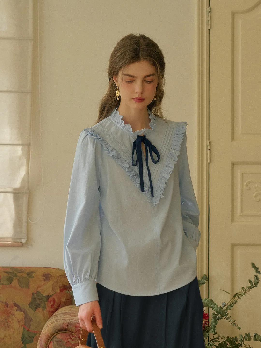 【Final Sale】Yareli Vintage Lace Panel Contrasting Lace-up Round Neck Blouse - Blue