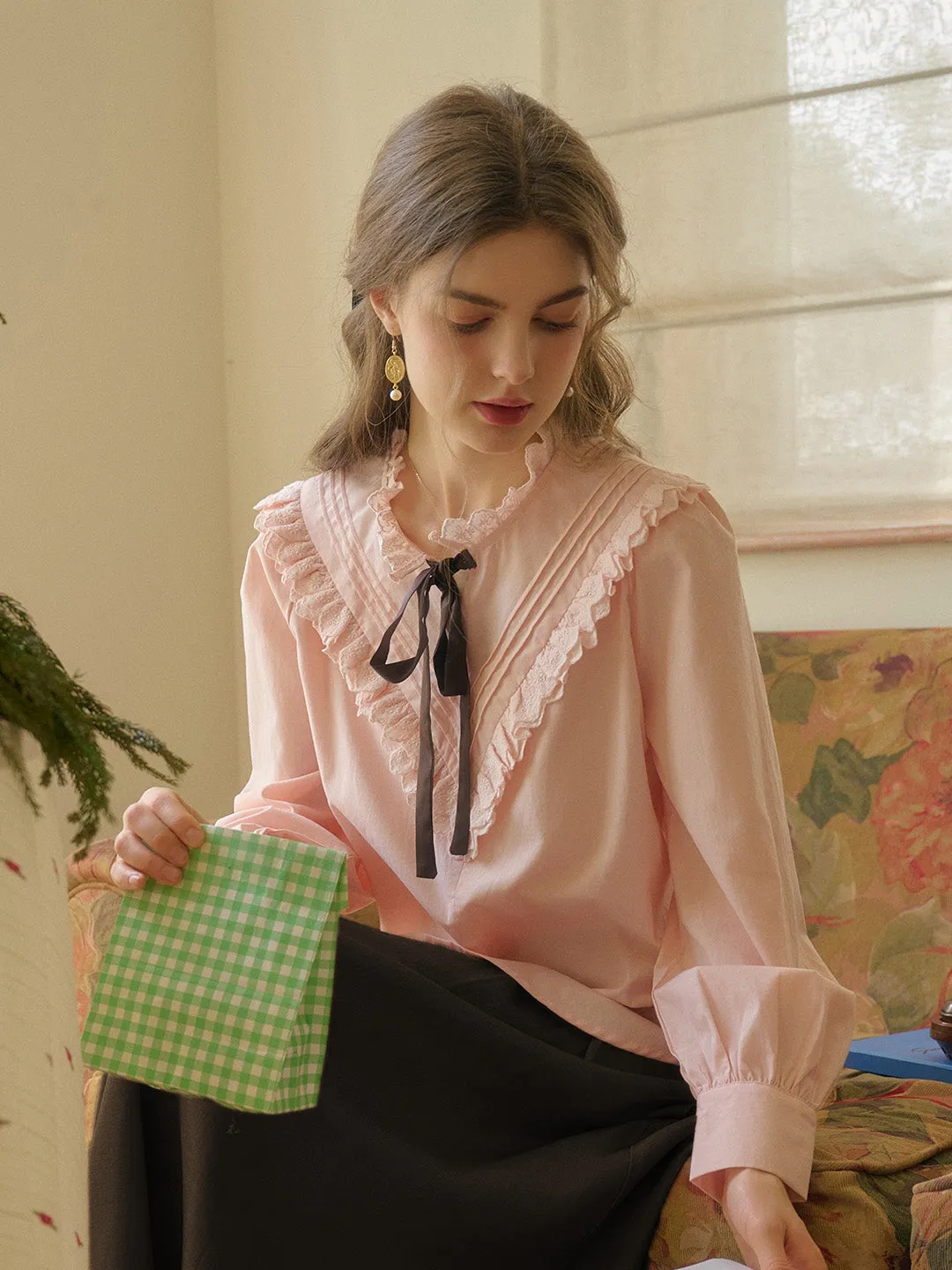 【Final Sale】Yareli Vintage Lace Panel Contrasting Lace-up Round Neck Blouse - Blue