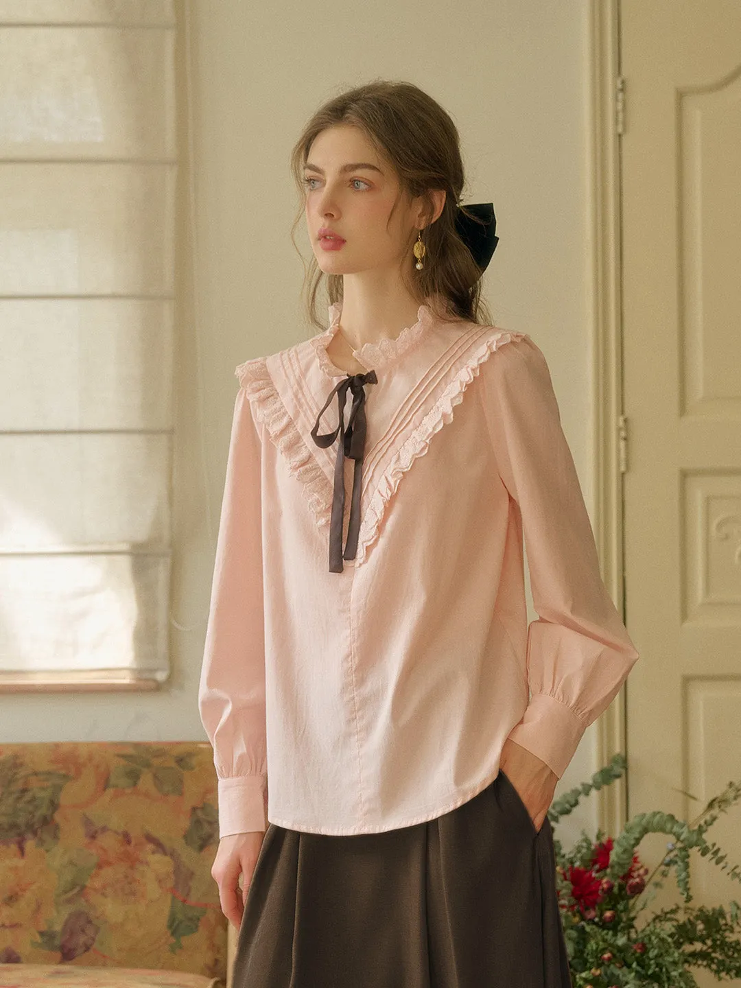 【Final Sale】Yareli Vintage Lace Panel Contrasting Lace-up Round Neck Blouse - Blue