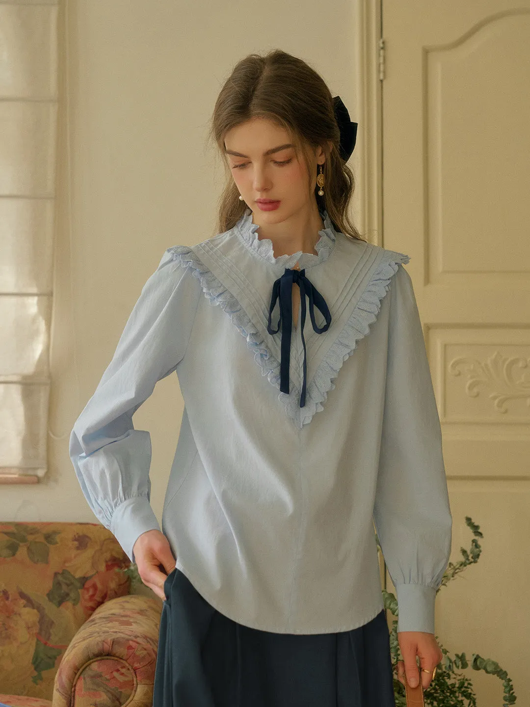 【Final Sale】Yareli Vintage Lace Panel Contrasting Lace-up Round Neck Blouse - Blue