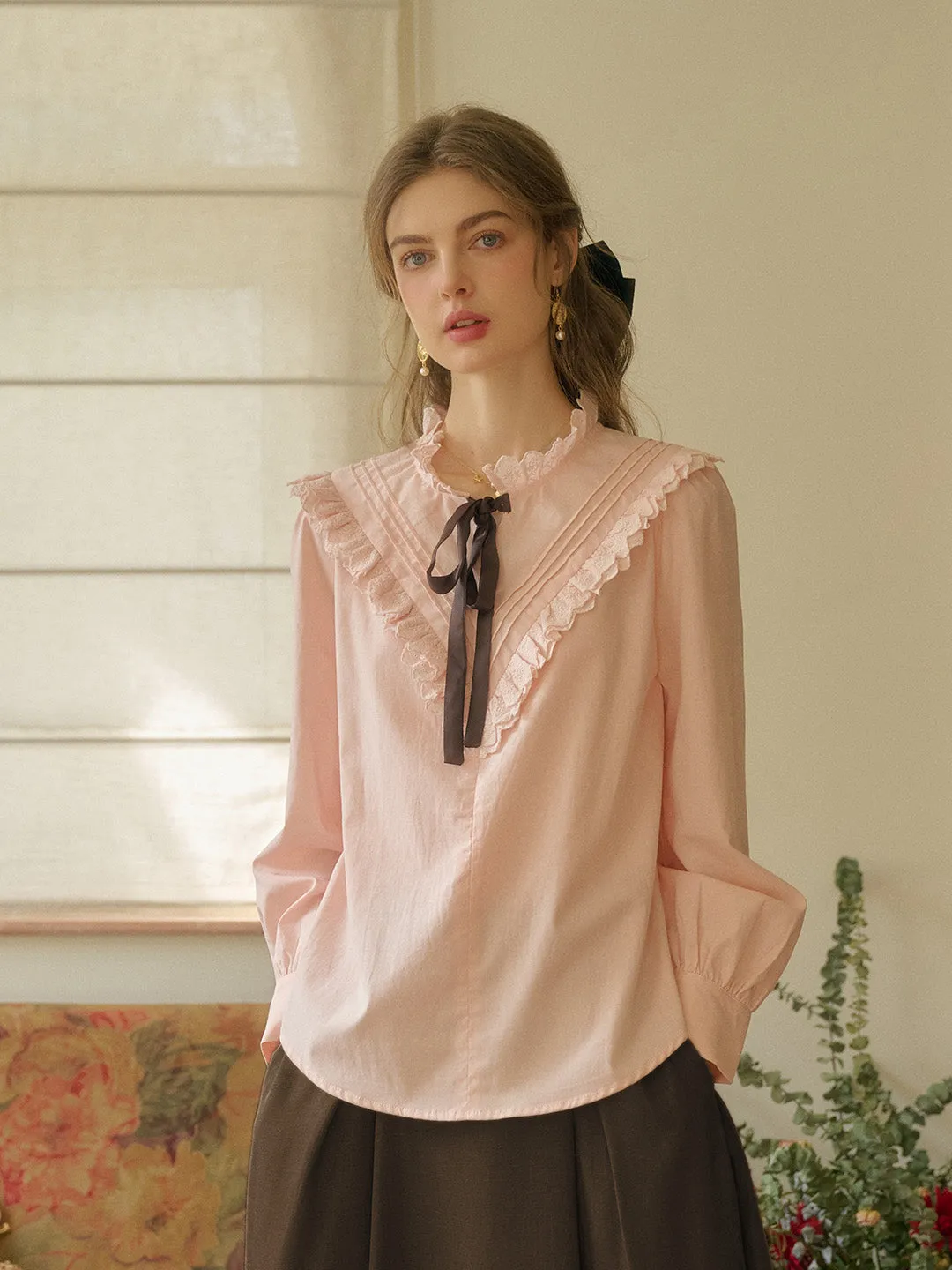 【Final Sale】Yareli Vintage Lace Panel Contrasting Lace-up Round Neck Blouse - Blue