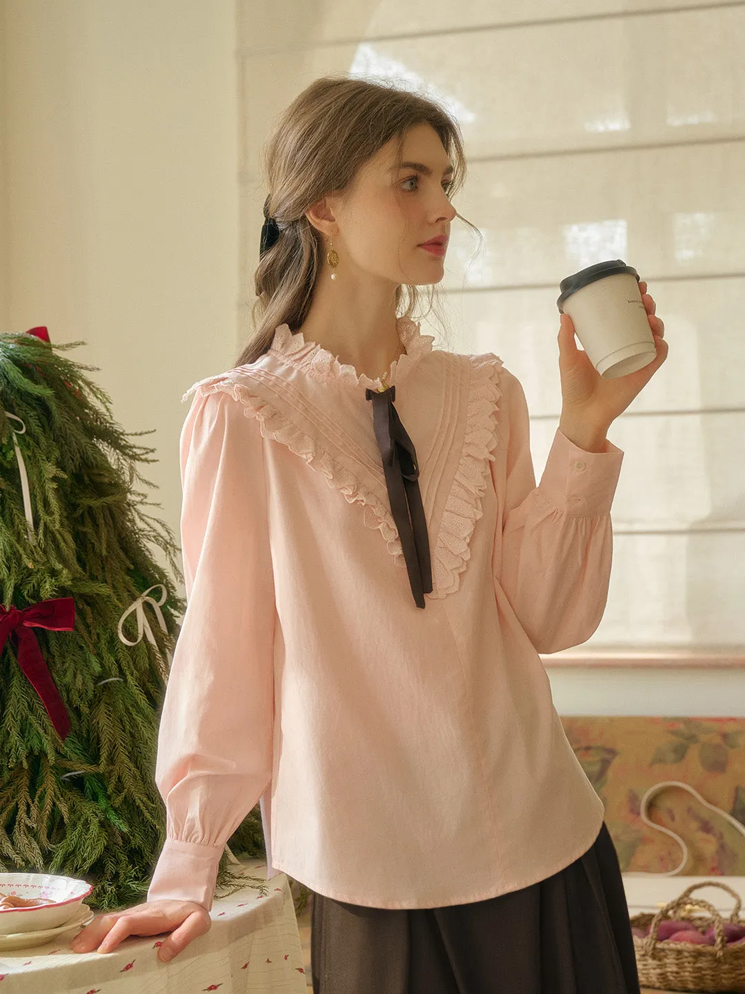 【Final Sale】Yareli Vintage Lace Panel Contrasting Lace-up Round Neck Blouse - Blue