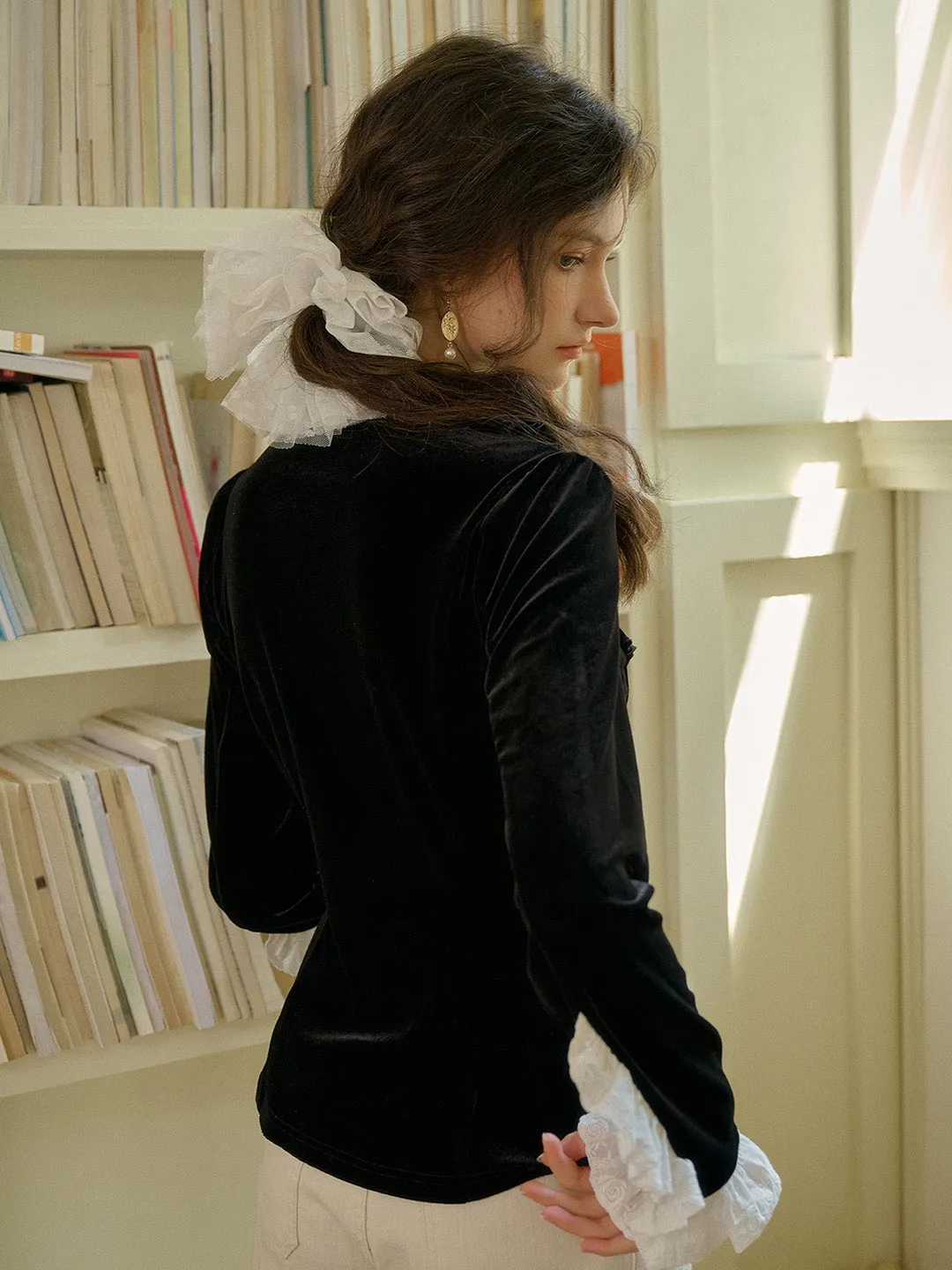 【Final Sale】Zinnia Ruffled Collar Contrasting Top