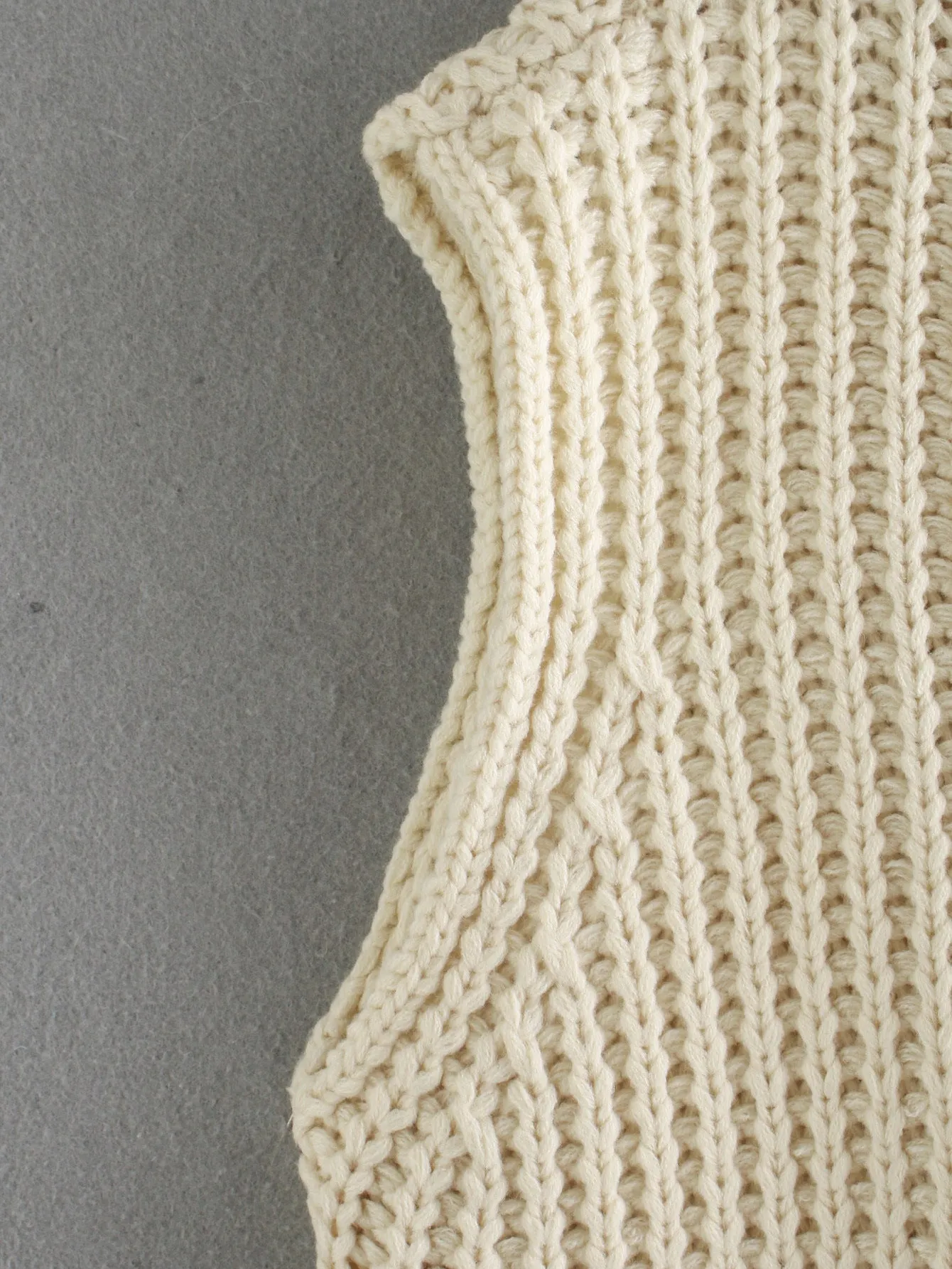 High Heap Collar Knit Vest Sweaters