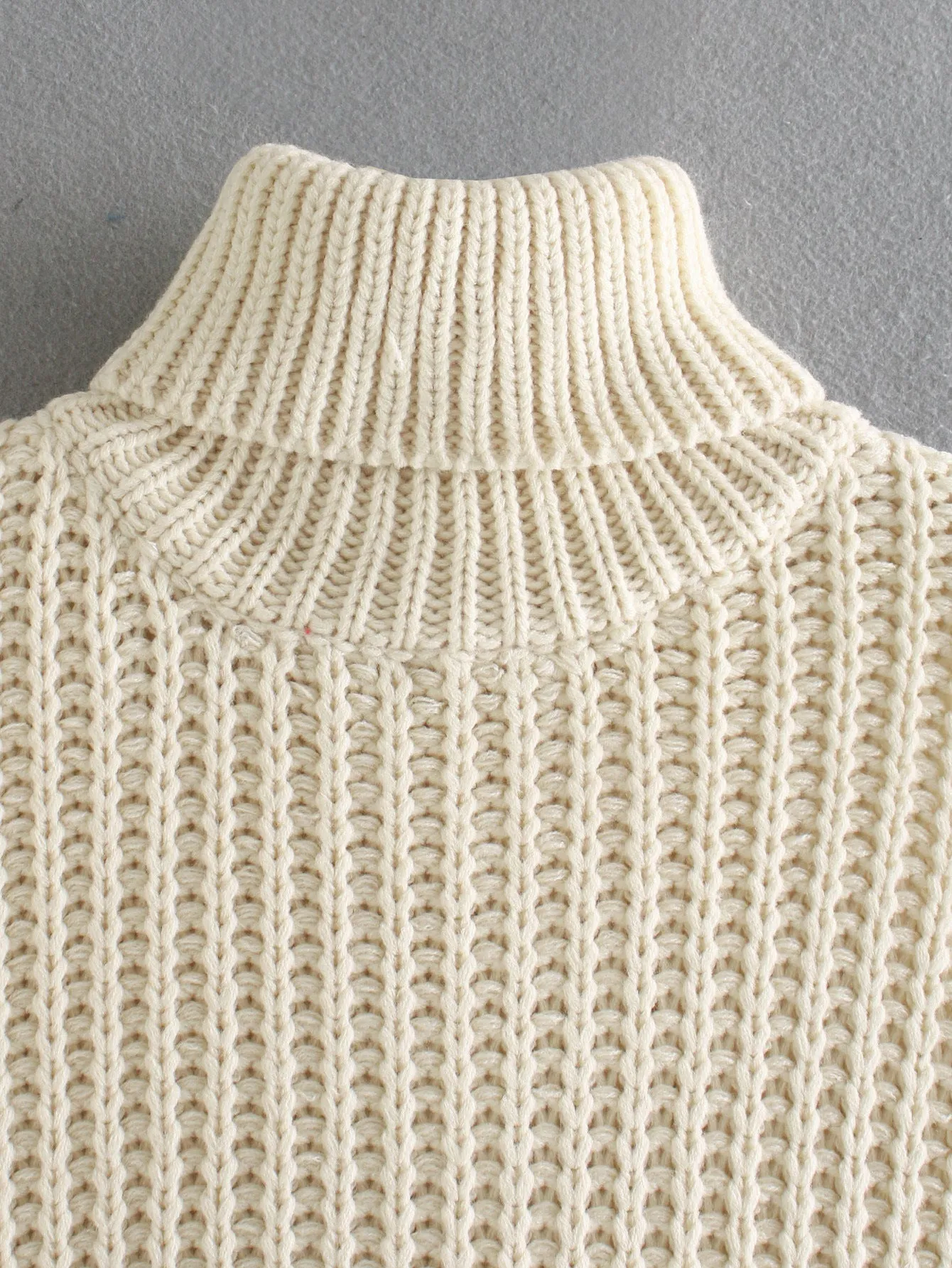 High Heap Collar Knit Vest Sweaters
