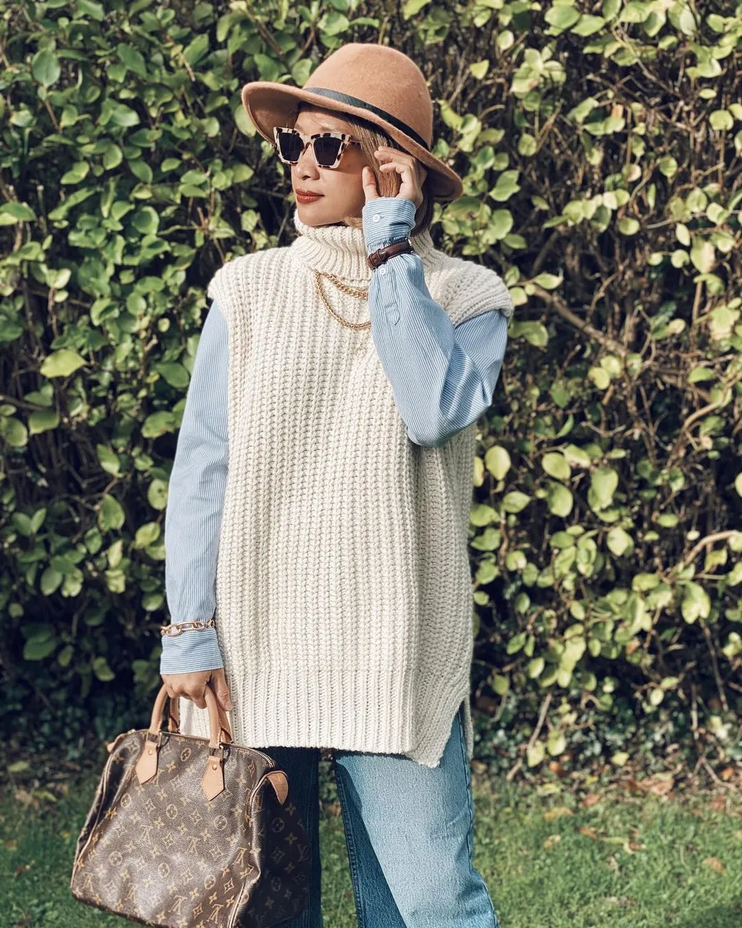 High Heap Collar Knit Vest Sweaters