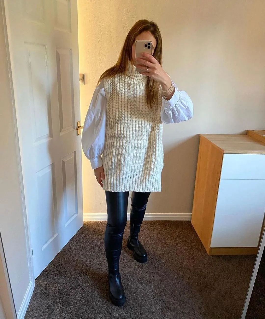 High Heap Collar Knit Vest Sweaters