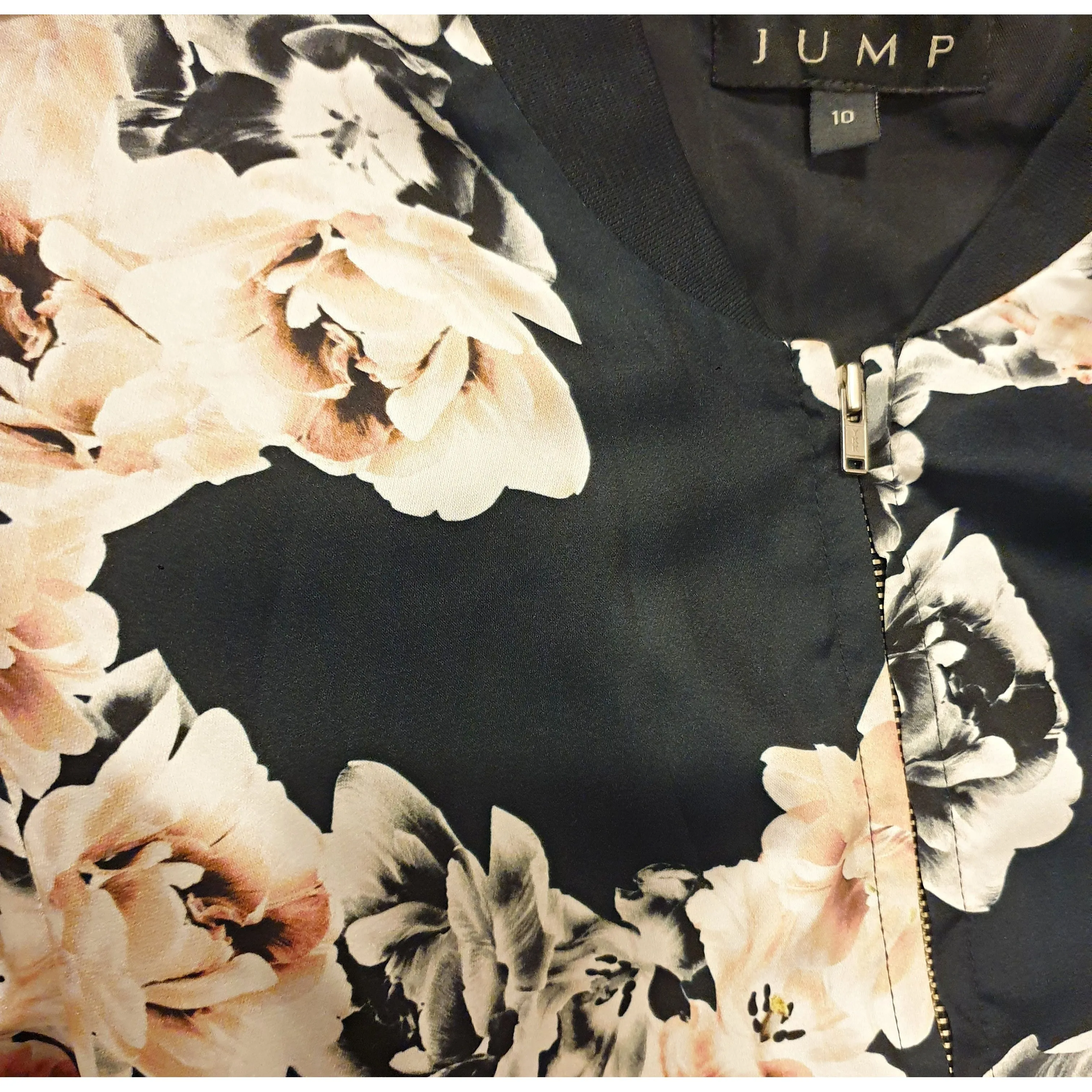 Jump black silkly feel bomber style jacket with pretty rose print size 10