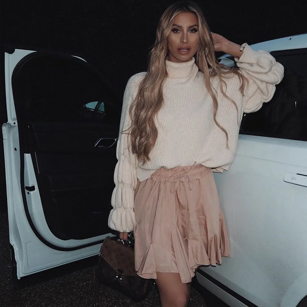 Lantern Sleeve High-collared Knit Sweaters