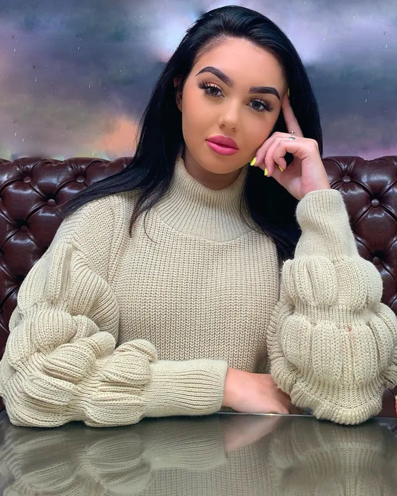Lantern Sleeve High-collared Knit Sweaters