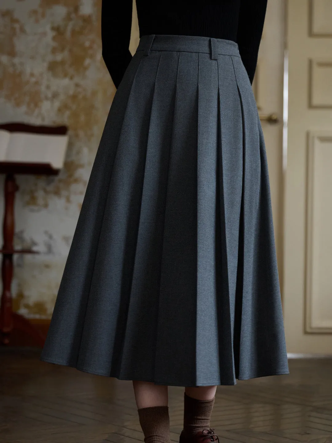 Linda Versatile Silhouette A-line Pleats Skirt
