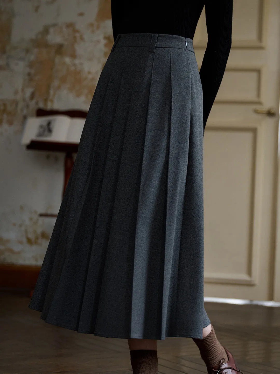 Linda Versatile Silhouette A-line Pleats Skirt