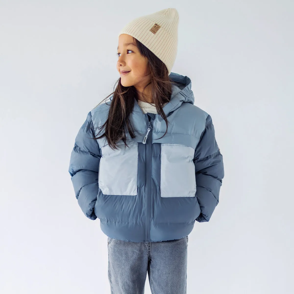 Manteau doudoune à capuchon bleu, enfant || Hooded blue puffer coat, child