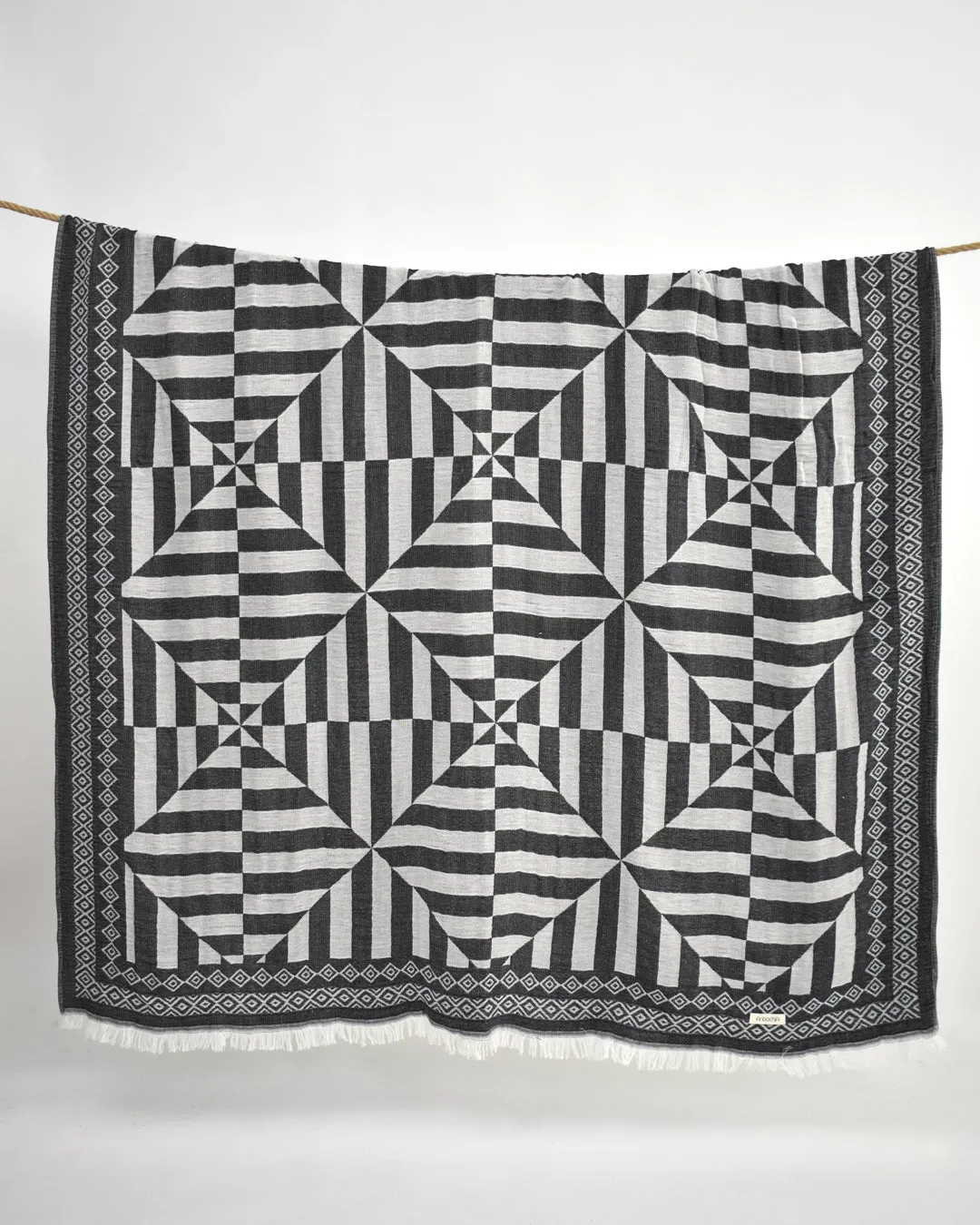 Modern Cotton Throw – Dark Navy