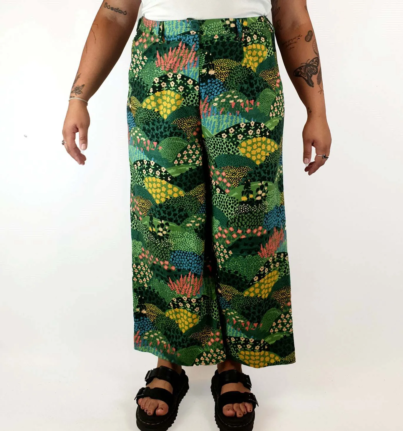 Princess Highway green field and flower print wide leg pants size 16