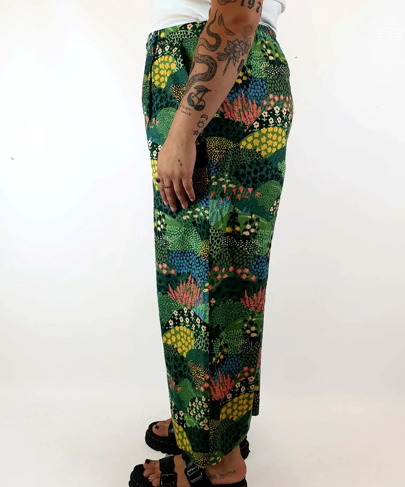 Princess Highway green field and flower print wide leg pants size 16