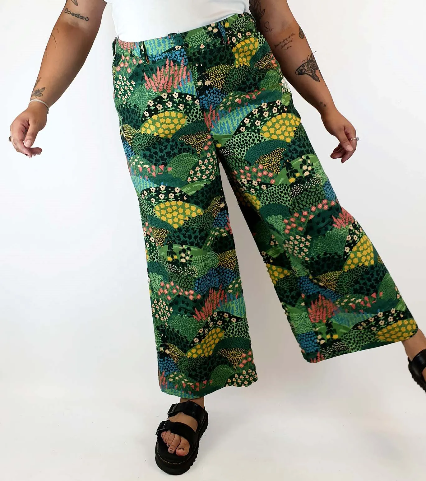 Princess Highway green field and flower print wide leg pants size 16