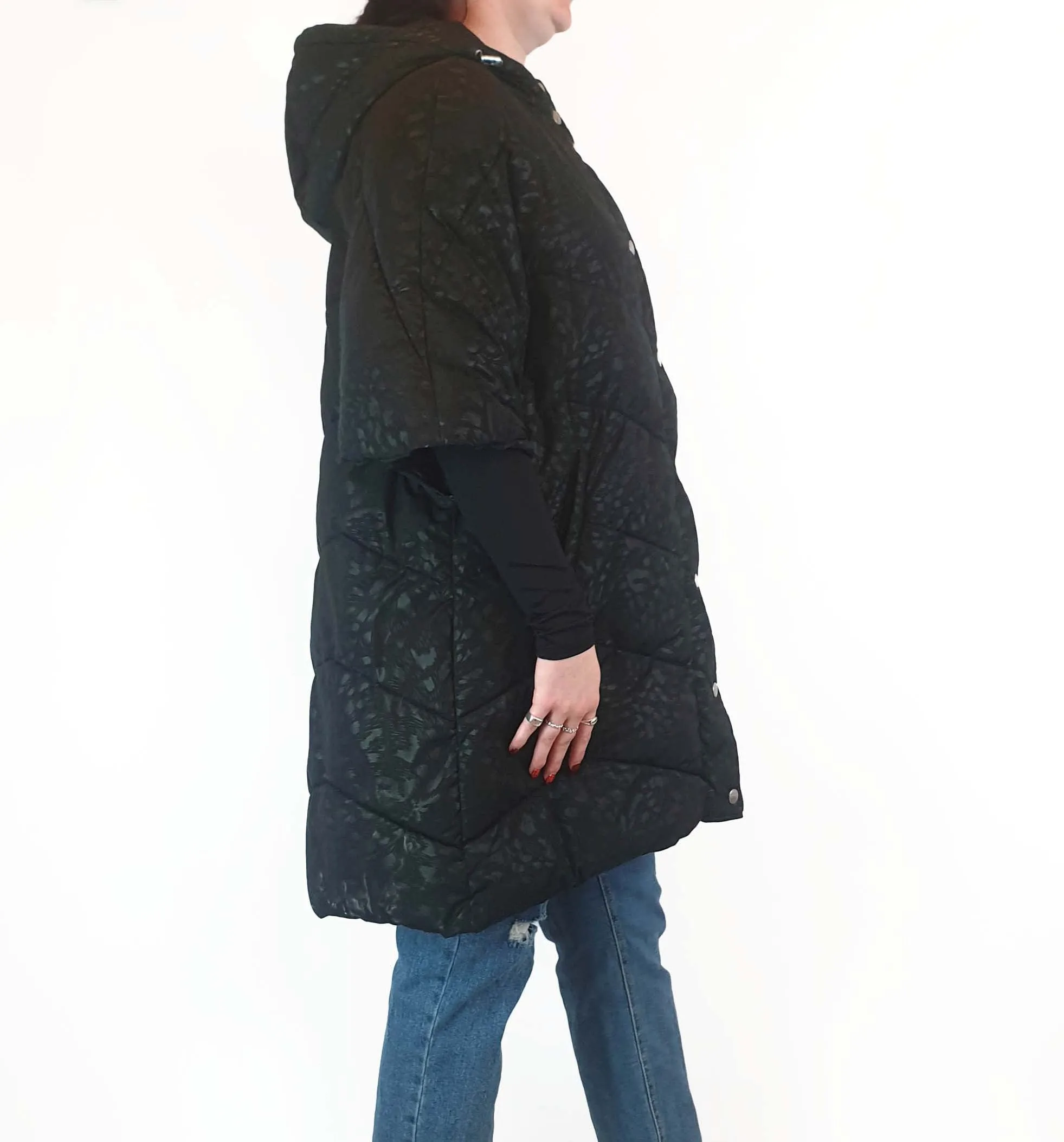 Puffa textured black half sleeve puffer jacket size M