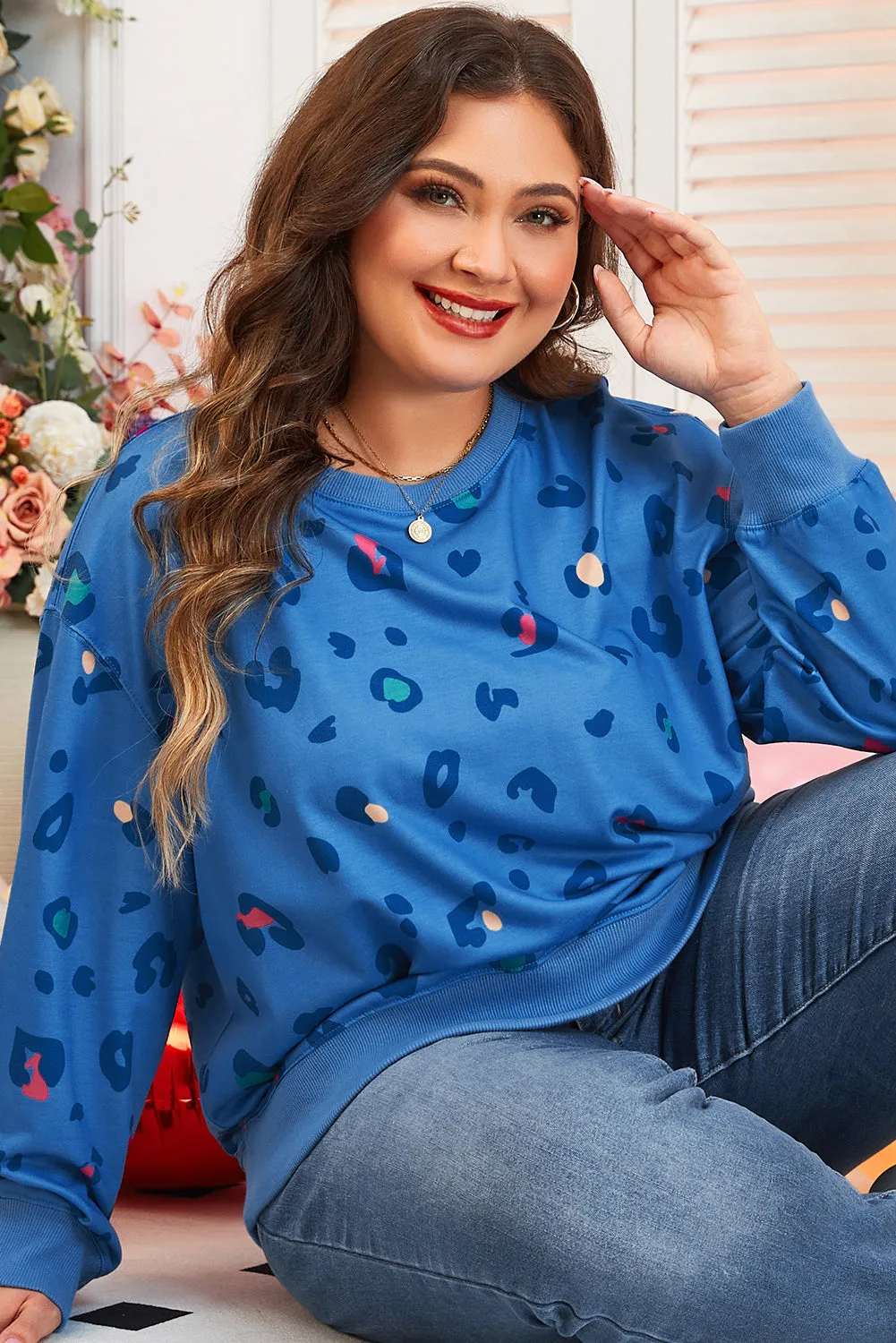 Ribbed Edge Pullover Sweatshirt
