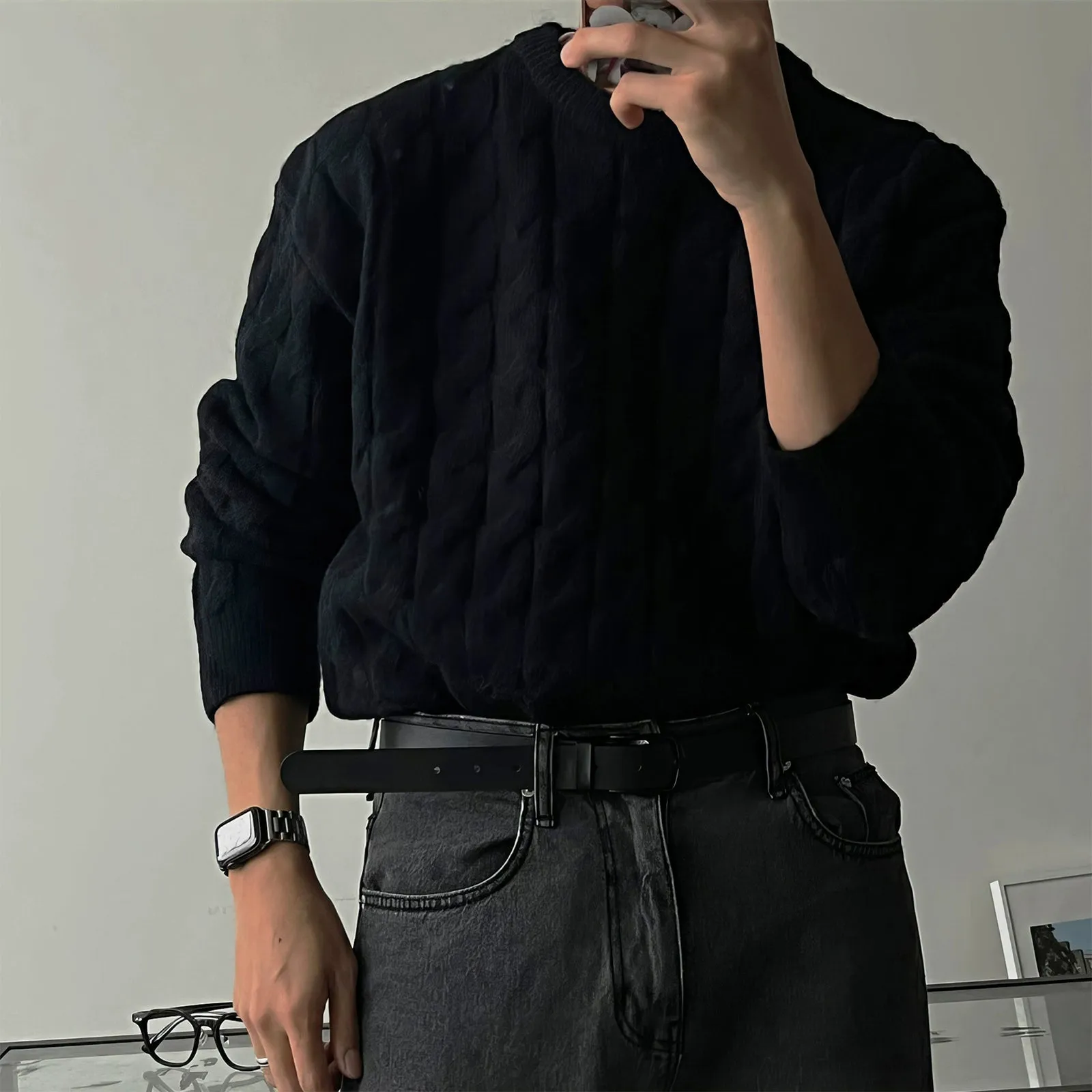 Round Neck Cable Knit Sweater