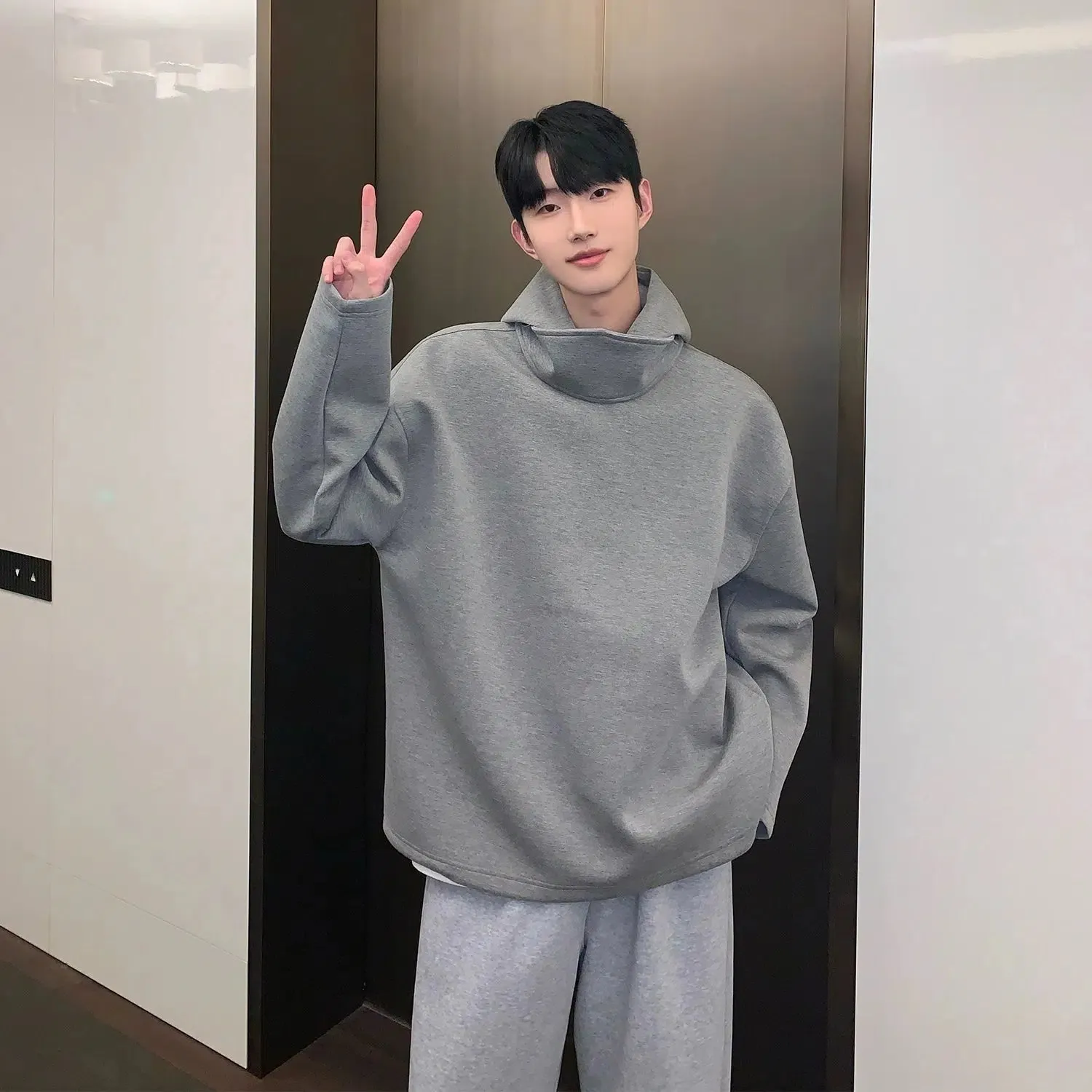 Stand-up Collar Hooded Sweatshirt