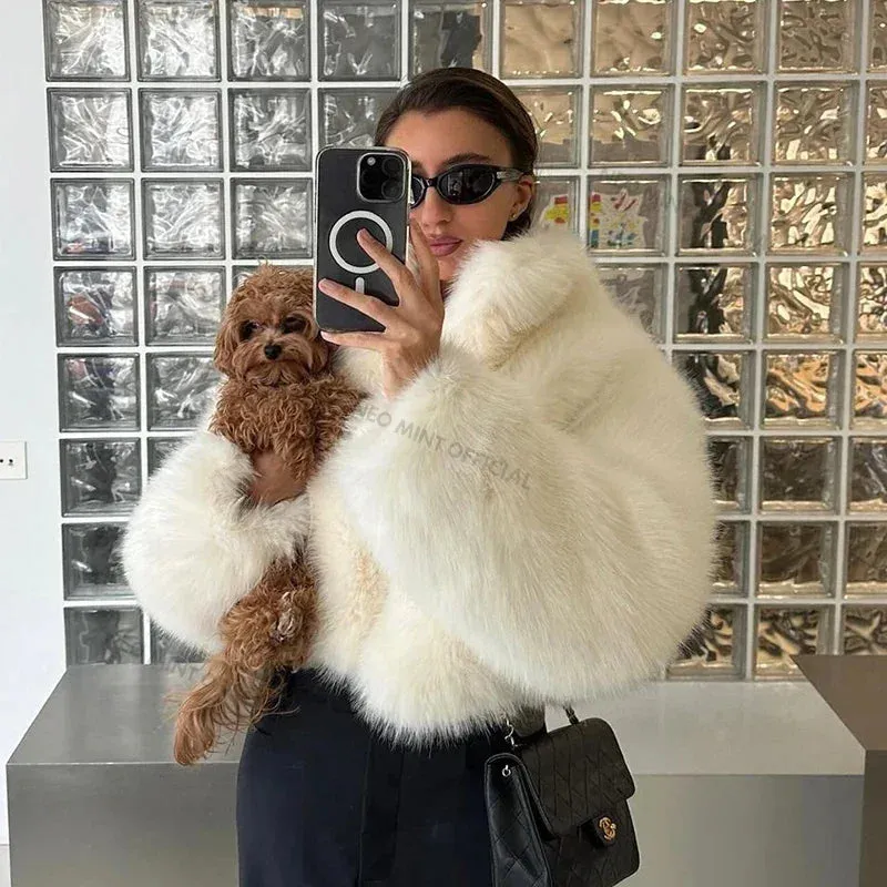 Streetwear Brand White Women Fur Fluffy Fox Hassle-free delivery Kendall Iconic Warm Fashion Jenner Fur Jacket Winter Faux Snow Unique appearance Girls Coat