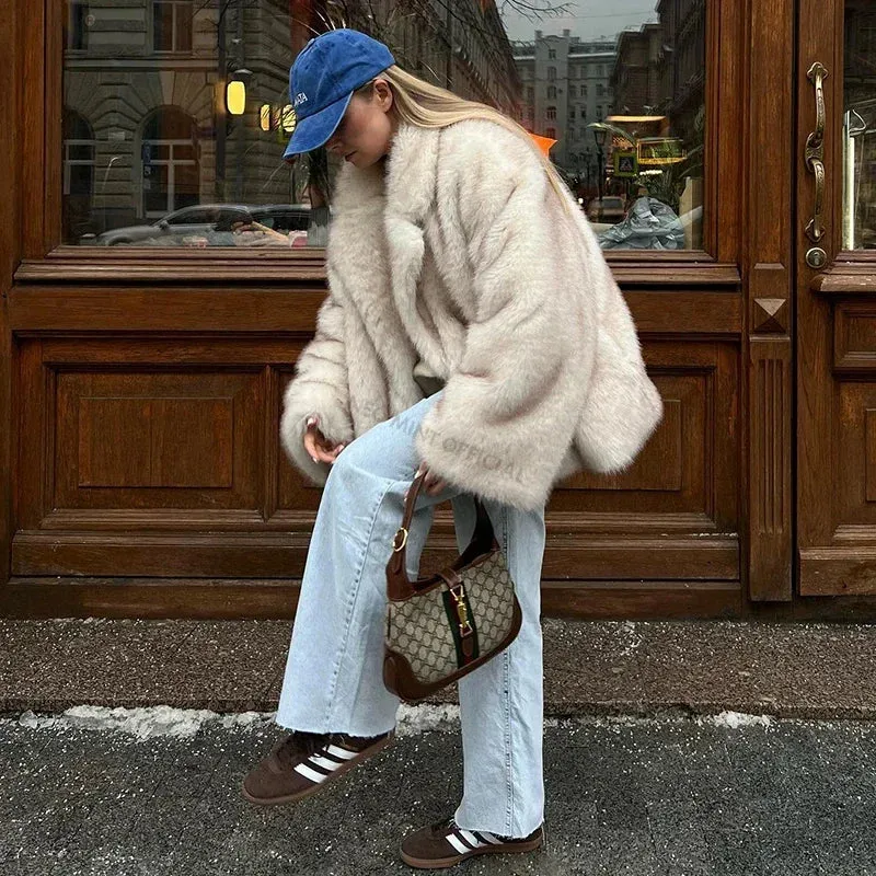 Thick Oversized Women Fashion Warm Fur Outerwear Modern design Faux Coat Fur Fox Best deal Fluffy Winter Hot Ins Gradient Jacket Girls