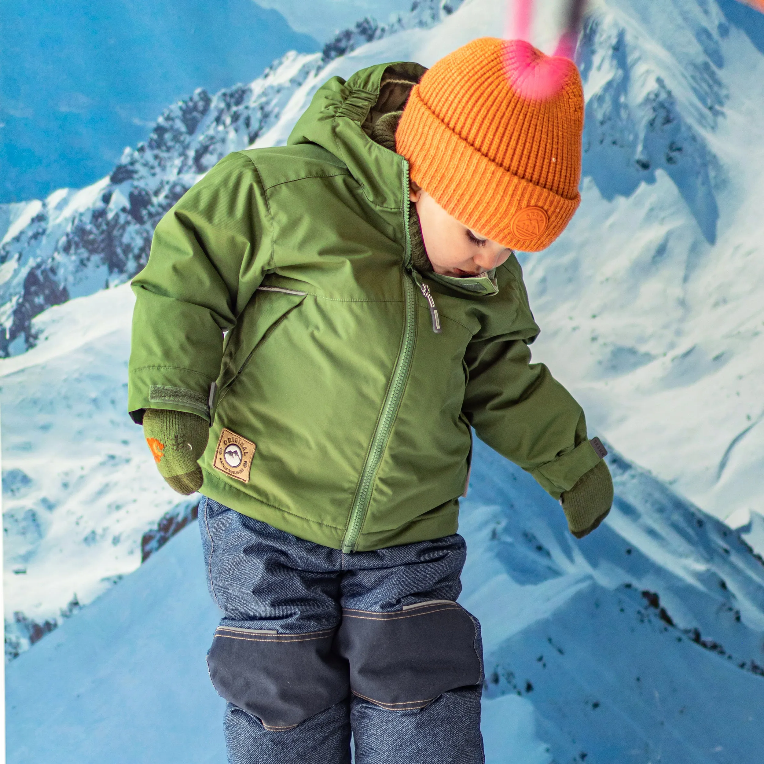 Tuque en tricot orange avec cordon, bébé || Orange knit toque with cords, baby