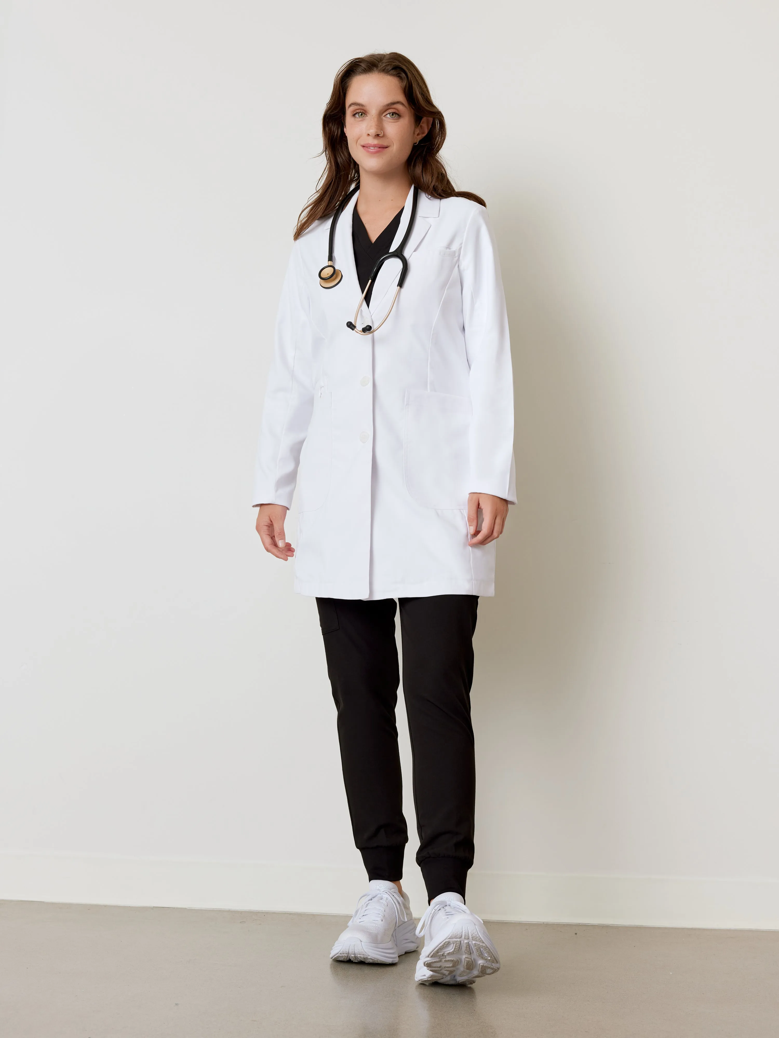 Women's Lab Coat - Garde-Malade||Sarrau de Laboratoire pour Femme - Garde-Malade
