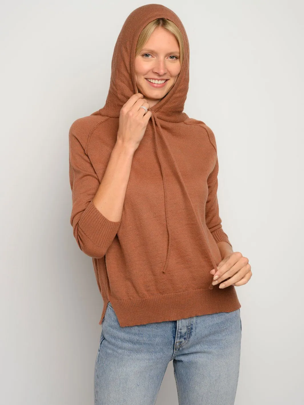 WOMEN'S LONG SLEEVE HOODIE TOP