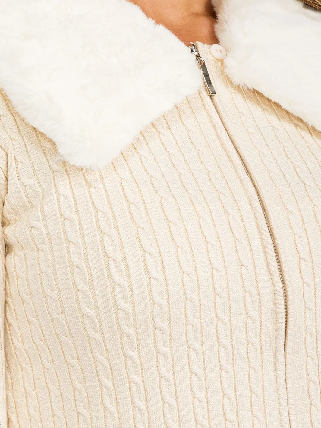 WOMEN'S LONG SLEEVE ZIP UP CANLE KNIT SHERPA DETAILED SWEATER