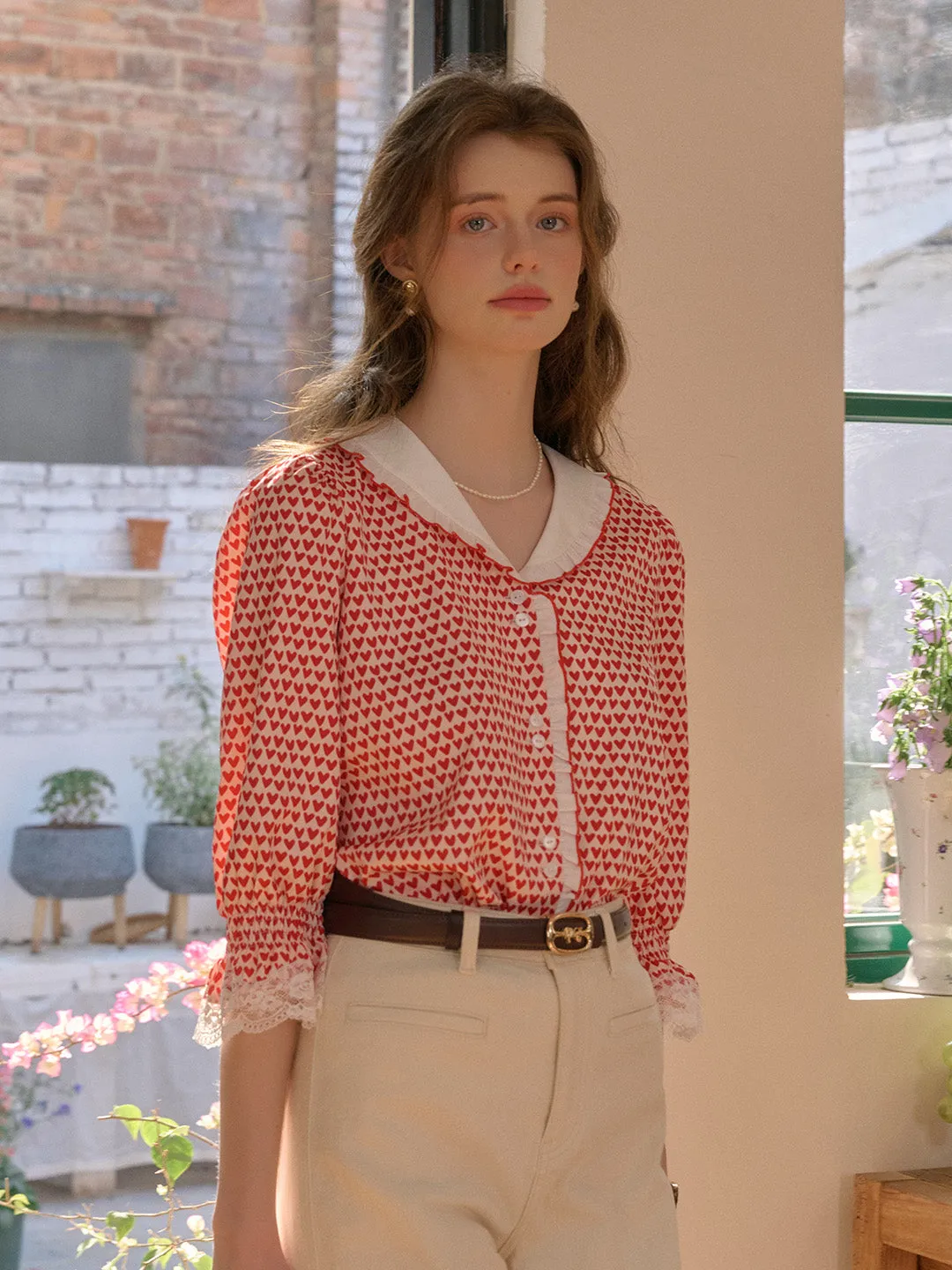 Yoyo V-Neck Heartcore Blouse